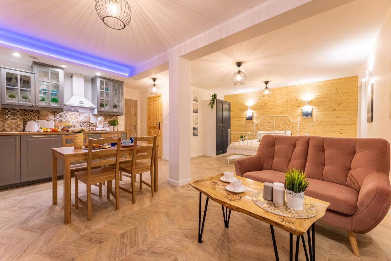 Villa Kasztelan Apartamenty อุสชิกีดอลเน ภายนอก รูปภาพ