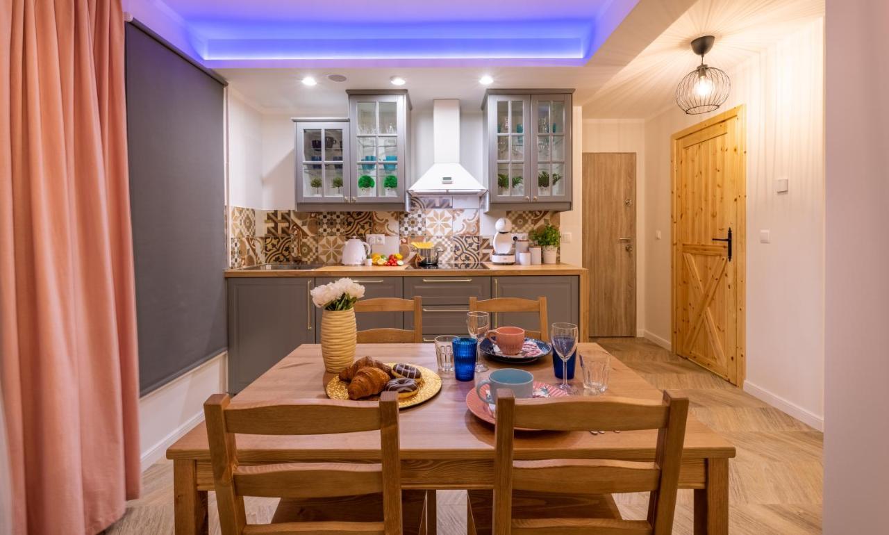 Villa Kasztelan Apartamenty อุสชิกีดอลเน ภายนอก รูปภาพ